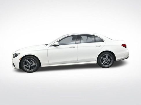 Used 2023 Mercedes-Benz E 350 4MATIC Sedan image 9