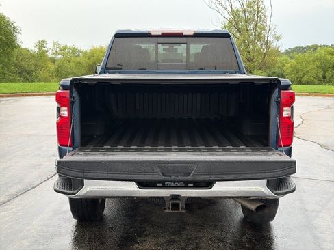 Used 2021 Chevrolet Silverado 2500 LT w/ Convenience Package AWD/4WD image 37