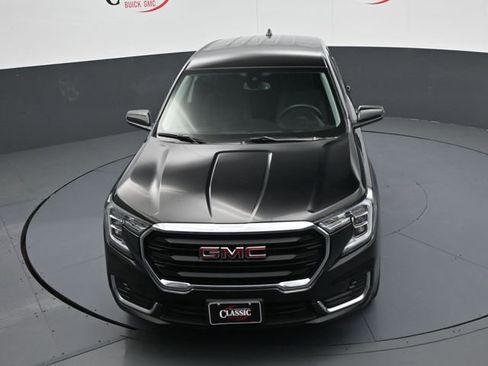 Used 2024 GMC Terrain SLE AWD/4WD image 19