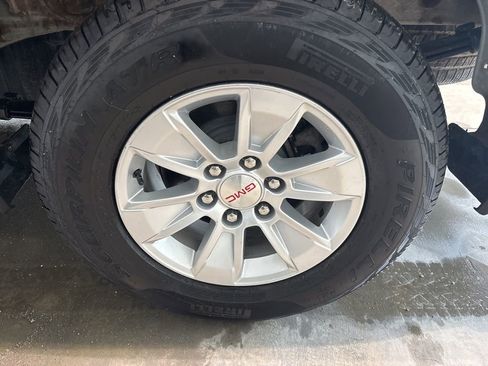 Certified 2022 GMC Sierra 1500 Pro w/ Pro Value Package image 11