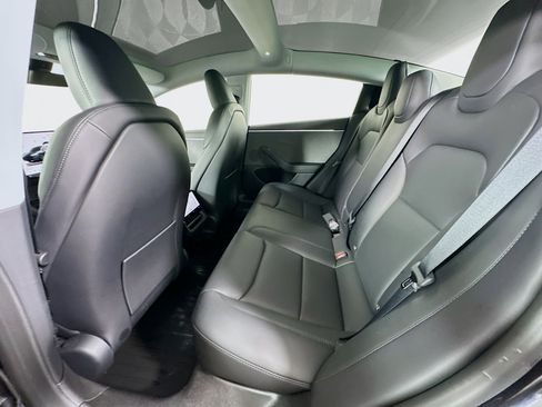 Used 2025 Tesla Model 3 Long Range image 26