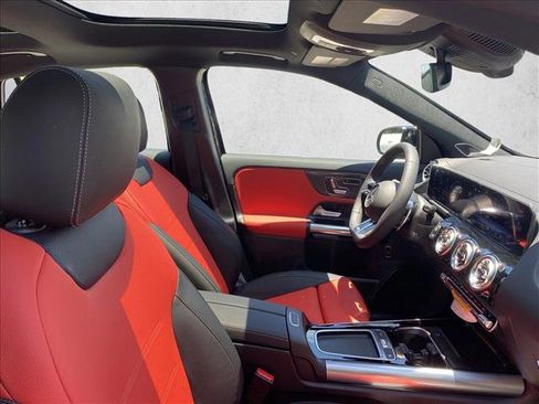 Certified 2025 Mercedes-Benz GLA 35 AMG 4MATIC image 25