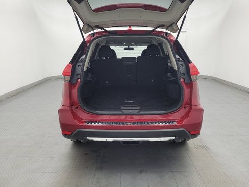 Used 2017 Nissan Rogue SV FWD image 28