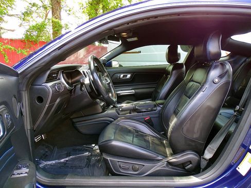 Used 2020 Ford Mustang GT Premium w/ GT Performance Package RWD image 14