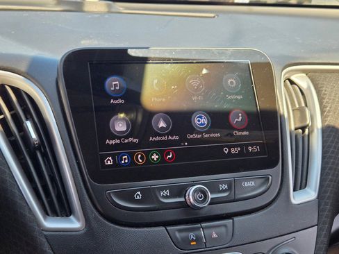 Used 2022 Chevrolet Malibu LT image 21
