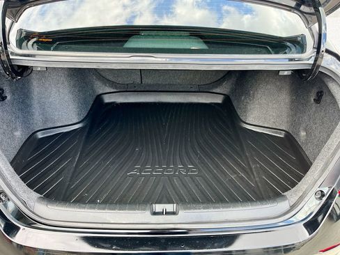 Used 2019 Honda Accord EX-L image 26