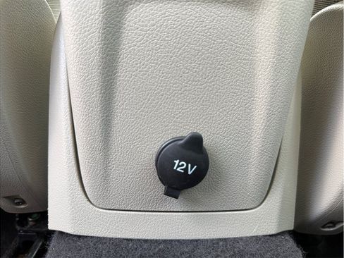 Used 2014 Ford Focus SE FWD image 30