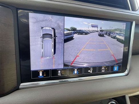 Certified 2021 GMC Yukon Denali w/ Denali Premium Package AWD/4WD image 19