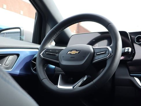 New 2026 Chevrolet Equinox EV LT image 42