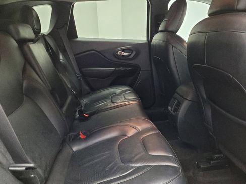 Used 2023 Jeep Cherokee Altitude Lux AWD/4WD image 19