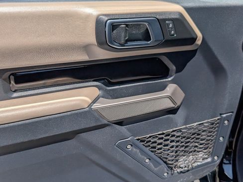Used 2022 Ford Bronco Wildtrak AWD/4WD image 14