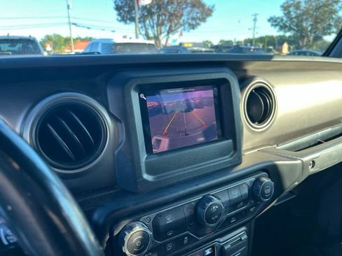Used 2020 Jeep Gladiator Sport w/ Quick Order Package 24S AWD/4WD image 25