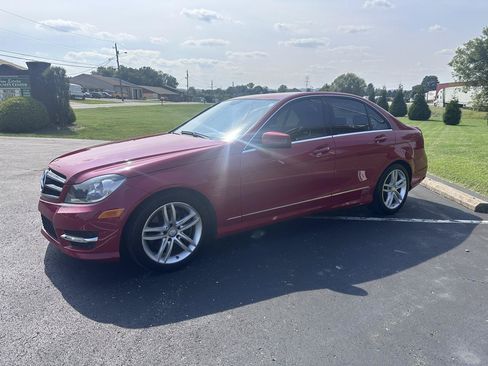 Used 2014 Mercedes-Benz C 300 4MATIC Sedan image 3