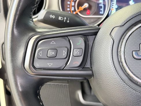 Used 2021 Jeep Gladiator Sport AWD/4WD image 43