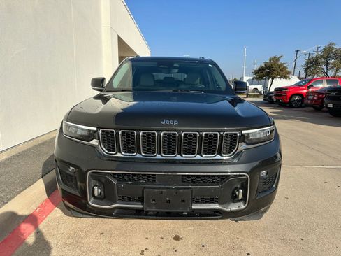 Used 2022 Jeep Grand Cherokee L Overland image 2