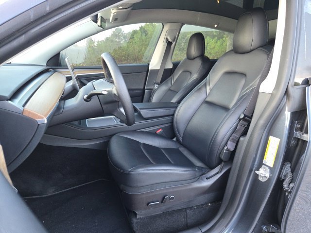 Used 2023 Tesla Model Y Performance AWD/4WD image 16