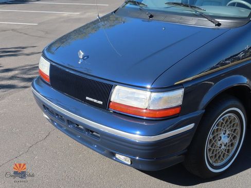 Used 1995 Chrysler Town & Country image 37