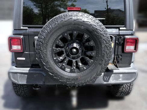Used 2019 Jeep Wrangler Unlimited Sport S AWD/4WD image 4