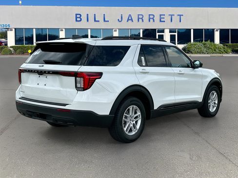 New 2026 Ford Explorer Active RWD image 4