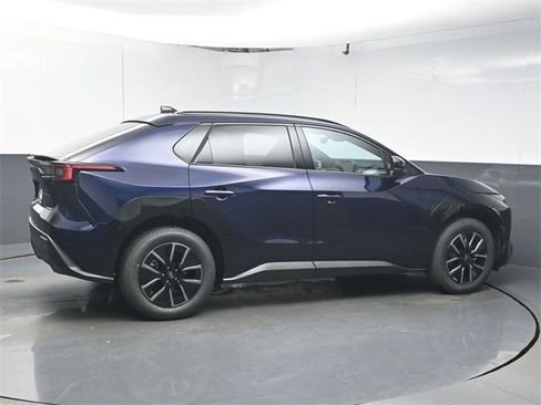 New 2026 Subaru Solterra Premium image 8