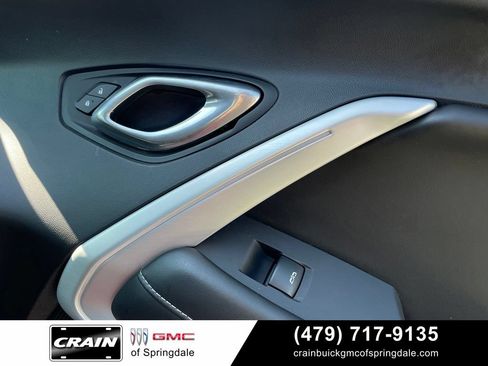 Used 2018 Chevrolet Camaro SS RWD image 28
