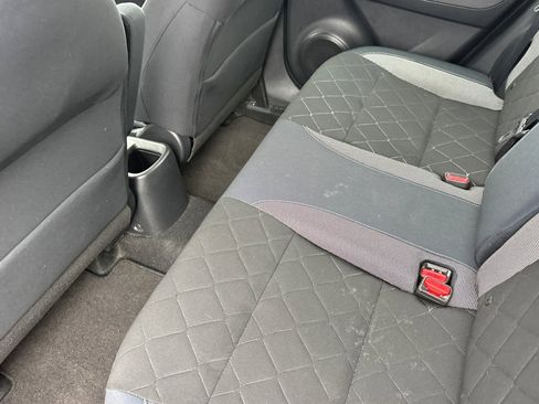 Used 2018 Nissan Kicks S image 14