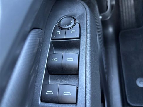 New 2025 Chevrolet Equinox EV RS image 18