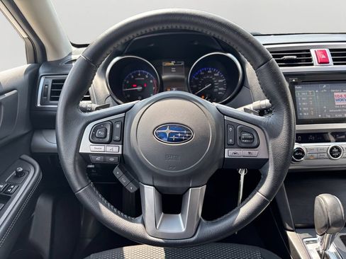 Used 2017 Subaru Outback 2.5i Premium AWD/4WD image 19
