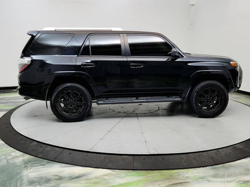 Used 2015 Toyota 4Runner SR5 RWD image 4