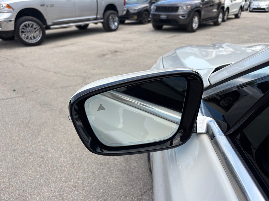 Used 2018 BMW 750i xDrive AWD/4WD image 19