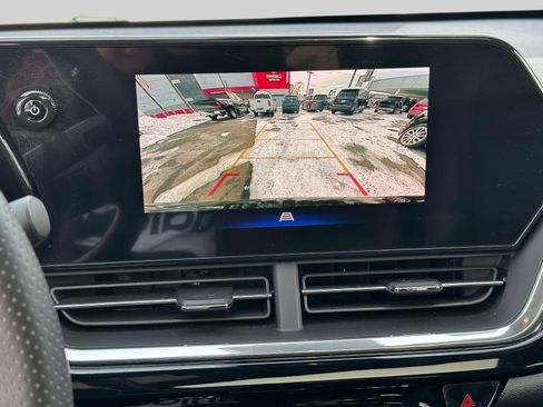 Certified 2024 Chevrolet Trax RS w/ Sunroof Package image 22