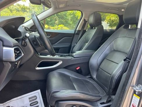 Used 2017 Jaguar F-PACE R-Sport AWD/4WD image 13