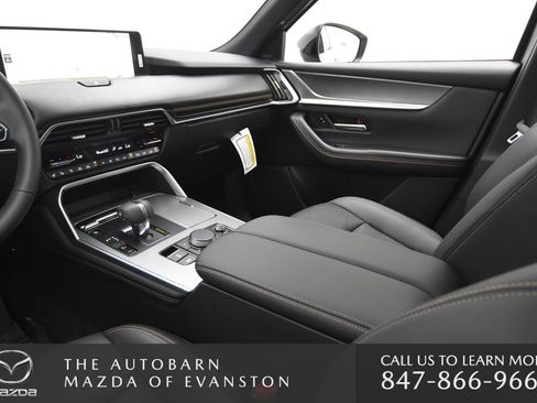 Certified 2025 MAZDA CX-70 Plug-In Hybrid w/ Premium Plus image 27