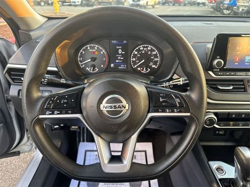 Used 2021 Nissan Altima 2.5 S image 11