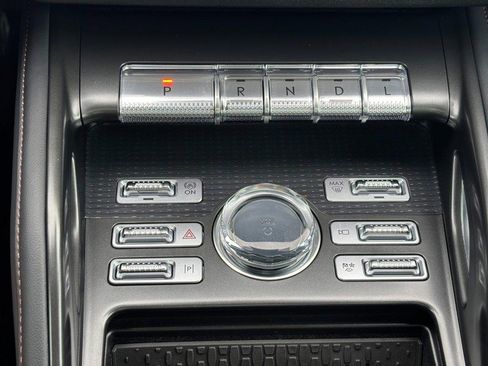 Used 2025 Lincoln Nautilus Reserve AWD/4WD image 22