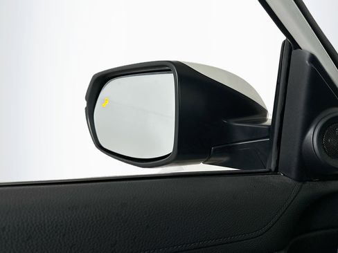 Used 2018 Honda CR-V EX-L image 16