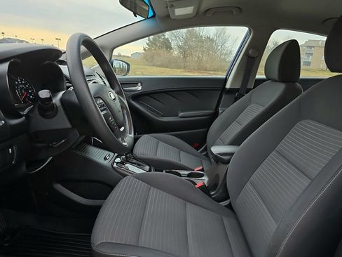Used 2017 Kia Forte LX w/ LX Popular Package image 21