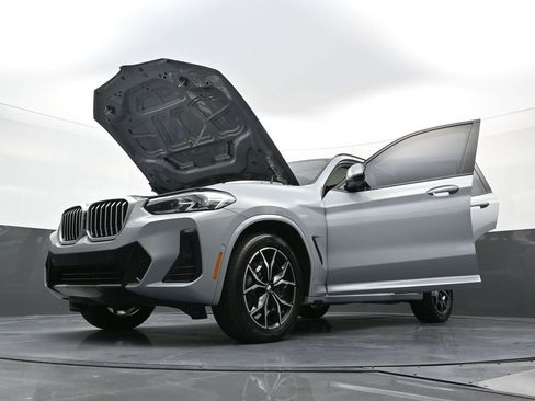 Used 2024 BMW X3 xDrive30i w/ Premium Package image 40