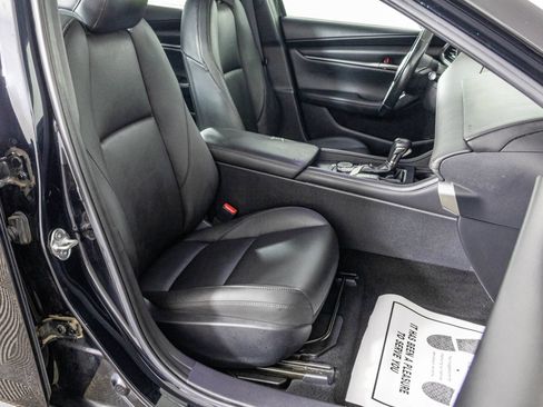 Used 2020 MAZDA MAZDA3 Sedan w/ Select Package FWD image 41