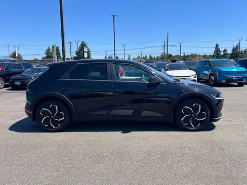 Used 2024 Hyundai Ioniq 5 SE AWD/4WD image 6