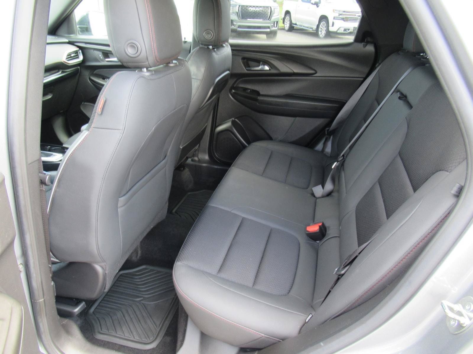 Used 2023 Chevrolet TrailBlazer RS w/ Sun and Liftgate Package AWD/4WD image 30