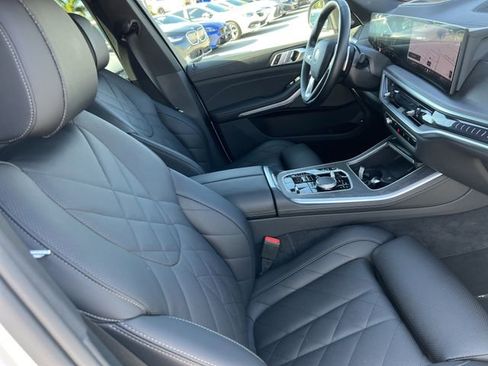 Certified 2025 BMW X5 xDrive50e w/ Premium Package image 16