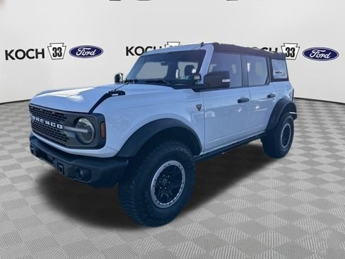 Used 2022 Ford Bronco Badlands w/ Sasquatch Package image 3
