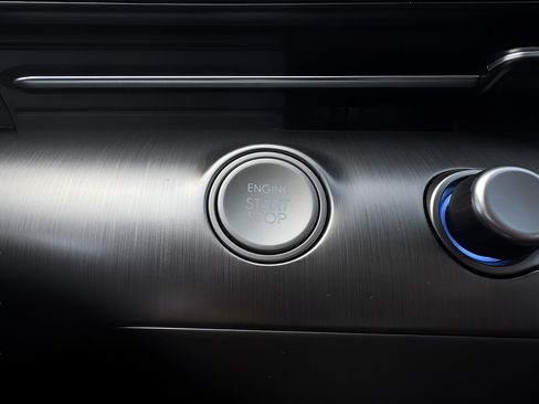 Certified 2024 Hyundai Kona SEL FWD image 23