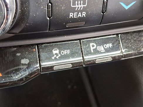 Certified 2023 Dodge Durango GT image 20