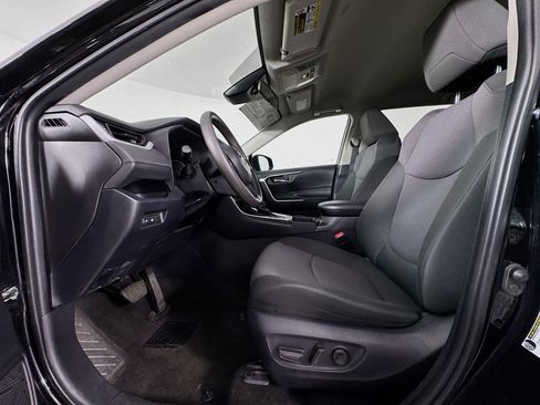 Certified 2024 Toyota RAV4 XLE AWD/4WD image 19