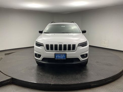 Used 2022 Jeep Cherokee Latitude Lux w/ Sun & Sound Group AWD/4WD image 2