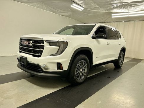 New 2025 GMC Acadia Elevation image 13