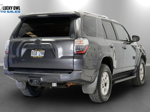 Used 2018 Toyota 4Runner SR5 RWD image 5