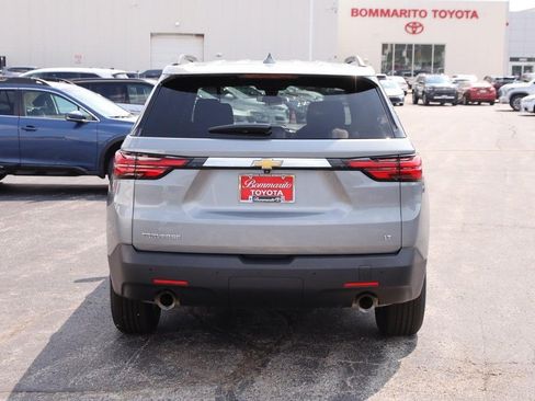 Used 2023 Chevrolet Traverse LT FWD image 6